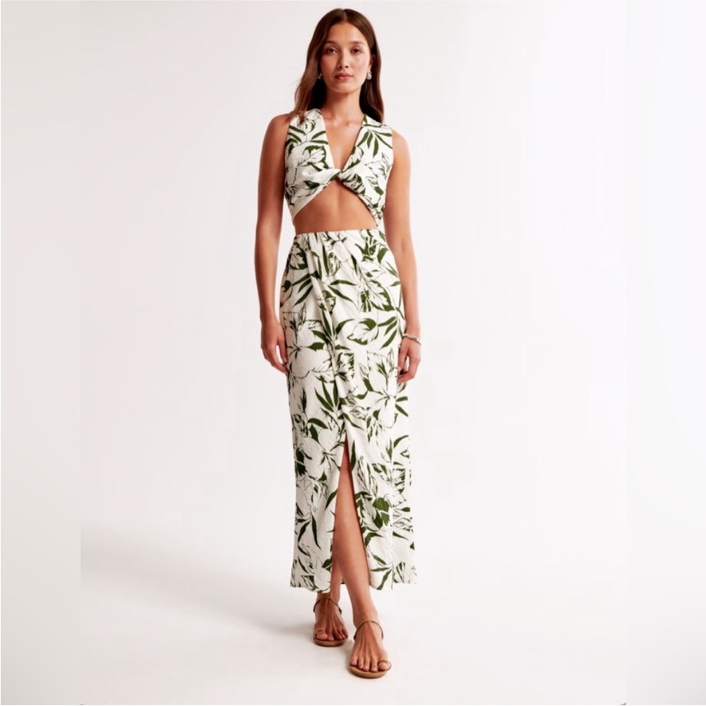 Abercrombie & Fitch women’s skirts floral